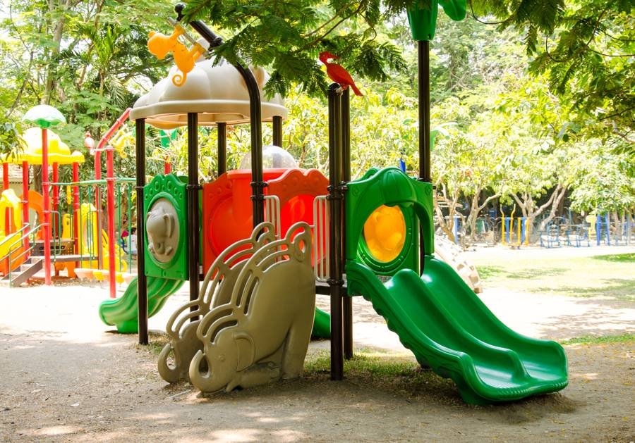 Children's play structure with slides